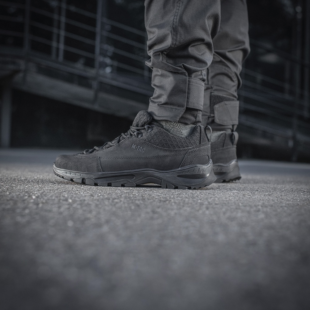 Nowoczesny kolor Dark Grey i kamuflaż kurzu