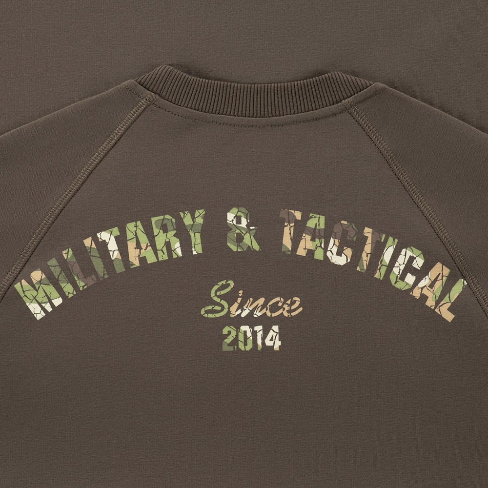 Stonowany i uniwersalny kolor Dark Olive