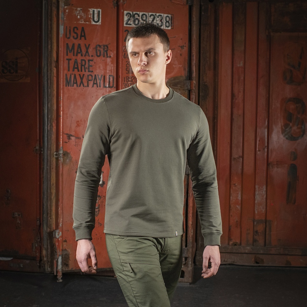 Głęboki i wojskowy odcień Army Olive