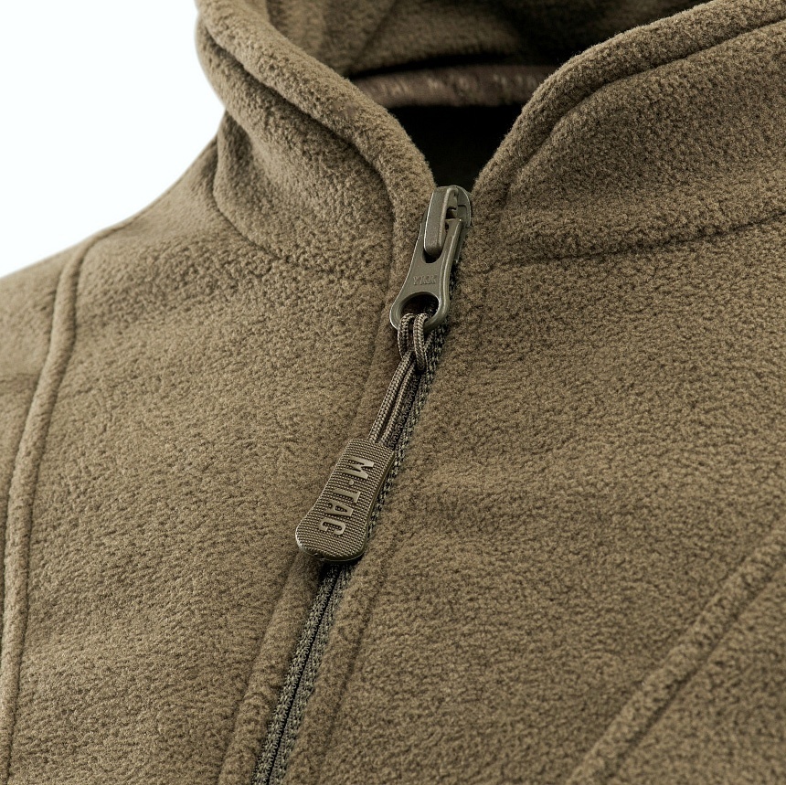 Stonowany i uniwersalny kolor Dark Olive