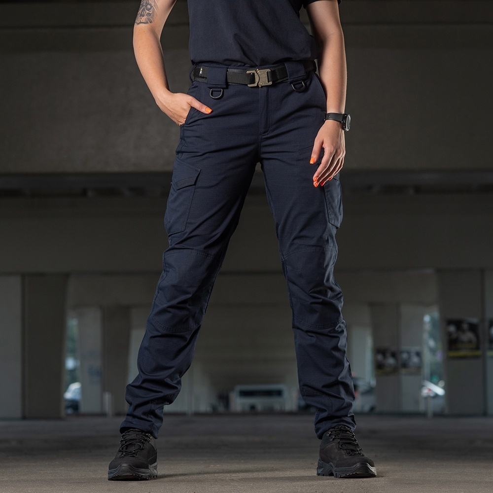 Profesjonalny i służbowy kolor Dark Navy Blue