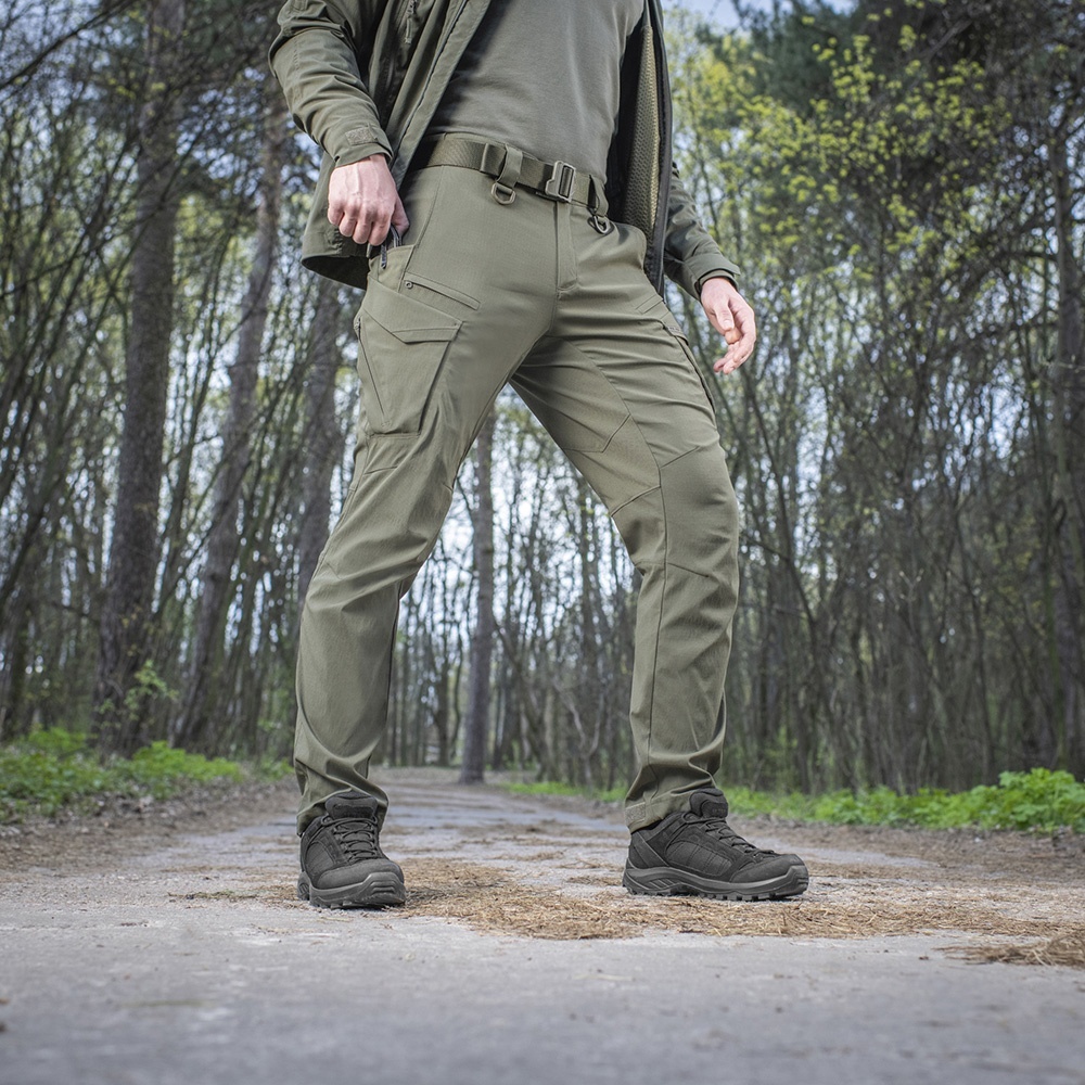Klasyczny i leśny odcień Army Olive