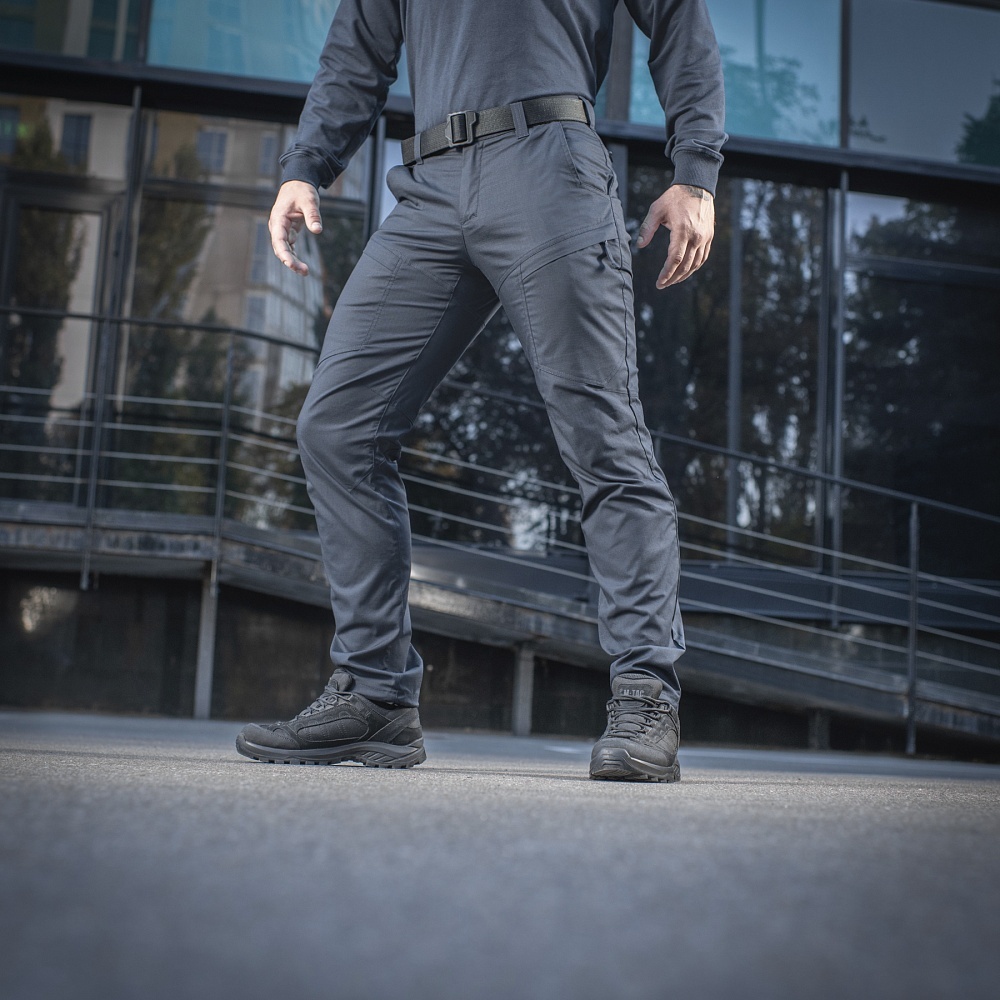 Profesjonalny i służbowy kolor Dark Navy Blue