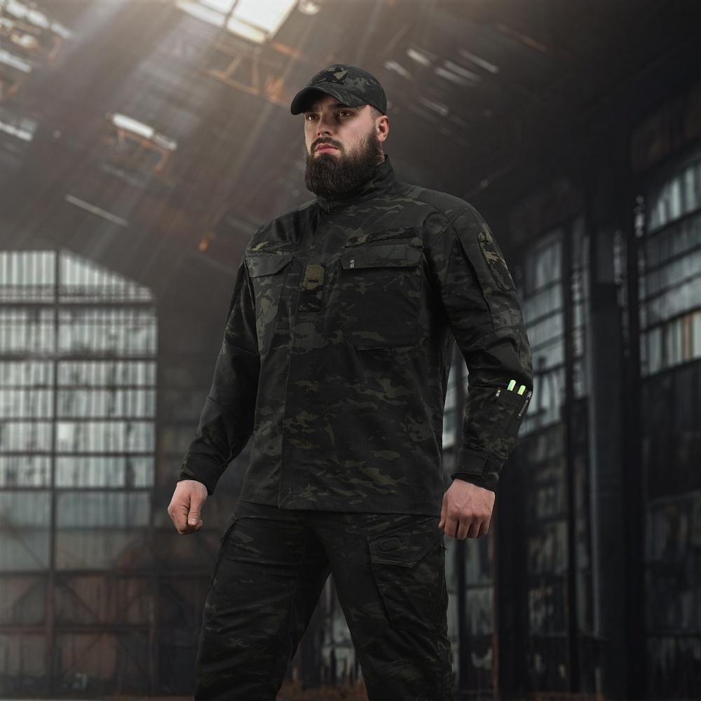 Elitarny i mroczny kamuflaż MultiCam® Black