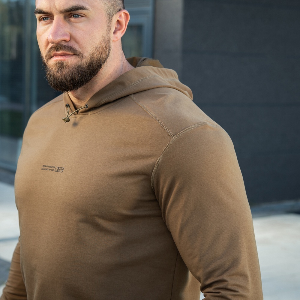 Militarny i uniwersalny kolor Coyote Brown
