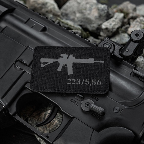 M-TAC Naszywka na rzep AR-15 5.56/.223 Laser Cut Black/Grey
