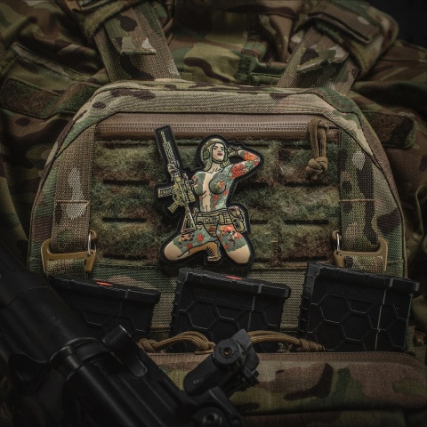 M-TAC Naszywka na rzep Morale Patch Tactical Girl #1 Yakuza PVC
