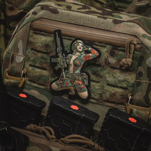 M-TAC Naszywka na rzep Morale Patch Tactical Girl #1 Yakuza PVC