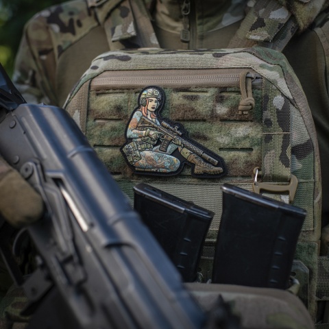 M-TAC Naszywka na rzep Morale Patch Tactical Girl #2 Yakuza Brunet PVC