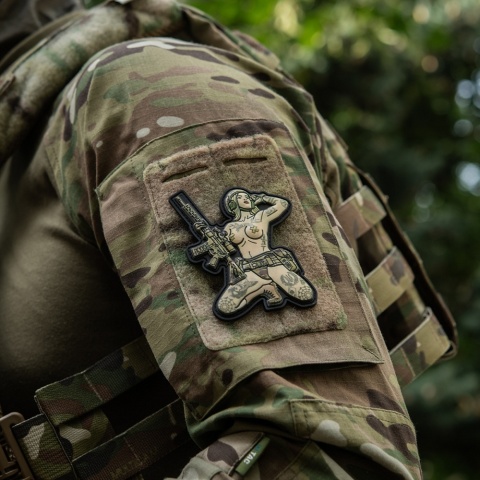 M-TAC Naszywka na rzep Morale Patch Tactical Girl #1 Trysub PVC MC