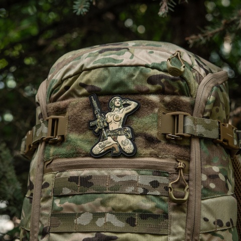 M-TAC Naszywka na rzep Morale Patch Tactical Girl #1 Trysub PVC MC