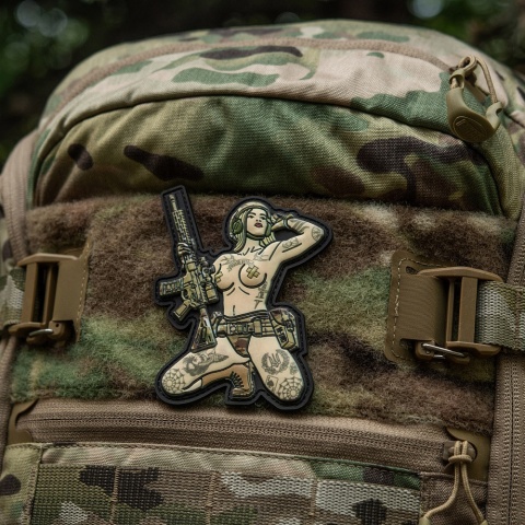 M-TAC Naszywka na rzep Morale Patch Tactical Girl #1 Trysub PVC MC