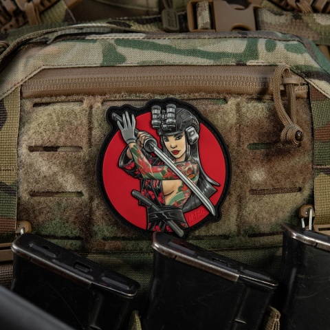 M-TAC Naszywka na rzep Morale Patch Tactical Girl #3 Wodograj Szaszka na Ramieniu PVC