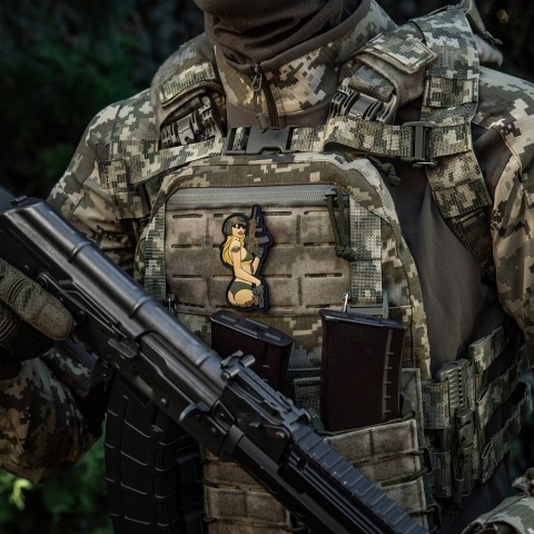 M-TAC Naszywka na rzep Morale Patch Tactical Girl #4 PVC Blonde