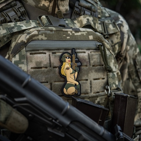 M-TAC Naszywka na rzep Morale Patch Tactical Girl #4 PVC Blonde