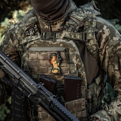 M-TAC Naszywka na rzep Morale Patch Tactical Girl #4 PVC Ore