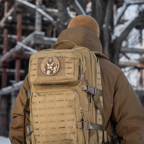 M-TAC Naszywka na rzep Deus Vult 3D PVC Coyote