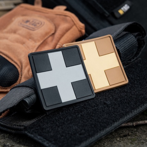 M-TAC Naszywka na rzep Medic Cross Square PVC Black Grey
