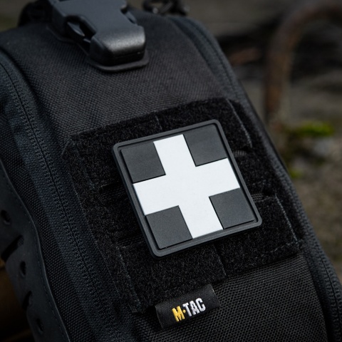 M-TAC Naszywka na rzep Medic Cross Square PVC Black Grey