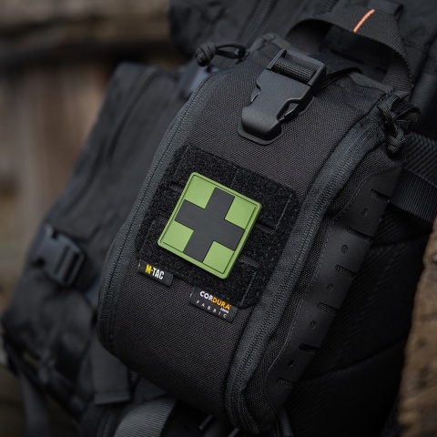 M-TAC Naszywka na rzep Medic Cross Square PVC Black Olive