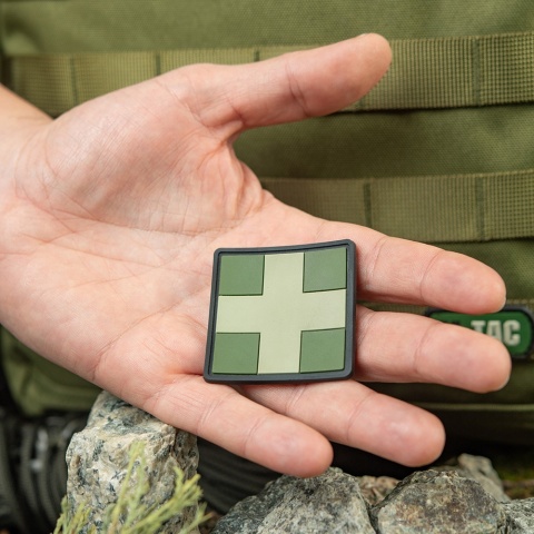M-TAC Naszywka na rzep Medic Cross Square PVC Olive