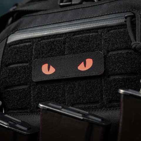 M-TAC Naszywka na rzep Cat Eyes Laser Cut Black/Red GID