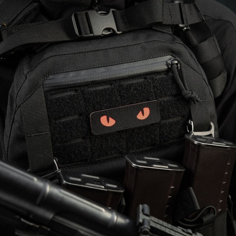 M-TAC Naszywka na rzep Cat Eyes Laser Cut Black/Red GID