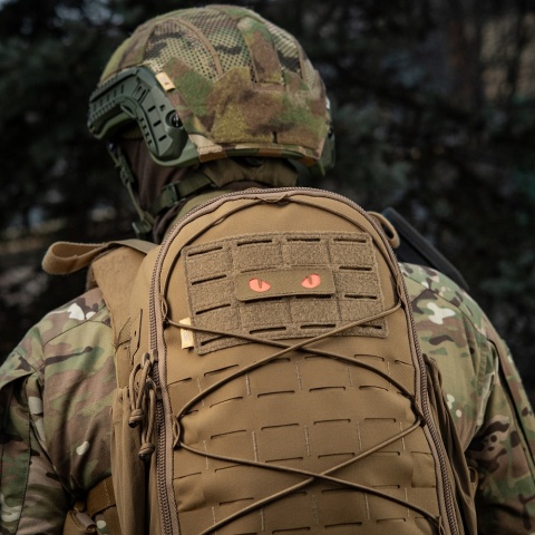 M-TAC Naszywka na rzep Cat Eyes Laser Cut Coyote/Red GID