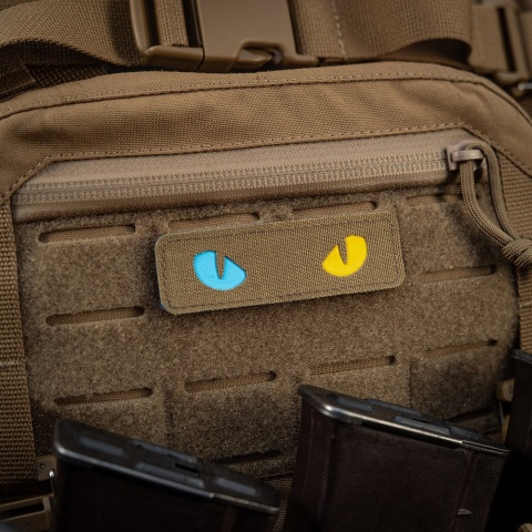 M-TAC Naszywka na rzep Cat Eyes Laser Cut Coyote/Yellow Blue GID