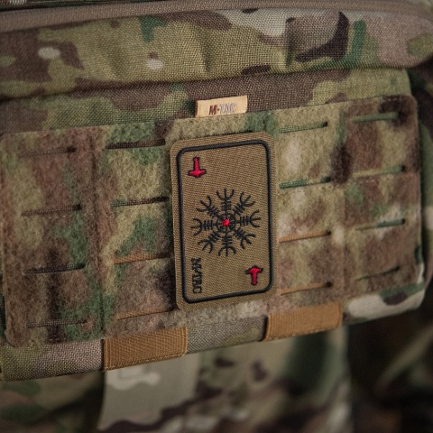 M-TAC Naszywka na rzep Karta Hełm Grozy Haftowana Coyote