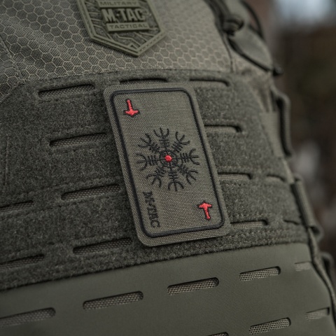 M-TAC Naszywka na rzep Karta Hełm Grozy Haftowana Ranger Green
