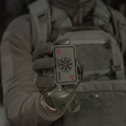 M-TAC Naszywka na rzep Karta Hełm Grozy Haftowana Ranger Green