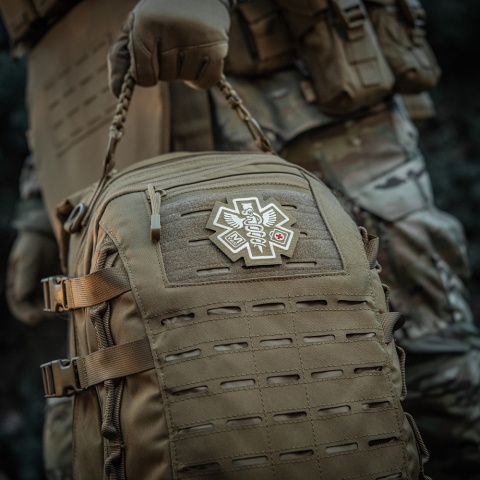 M-TAC Naszywka na rzep Paramedic Haftowana Coyote