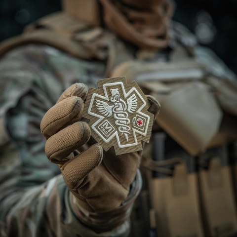M-TAC Naszywka na rzep Paramedic Haftowana Coyote