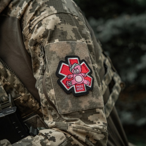 M-TAC Naszywka na rzep Paramedic Miś Haftowana Pink/Black