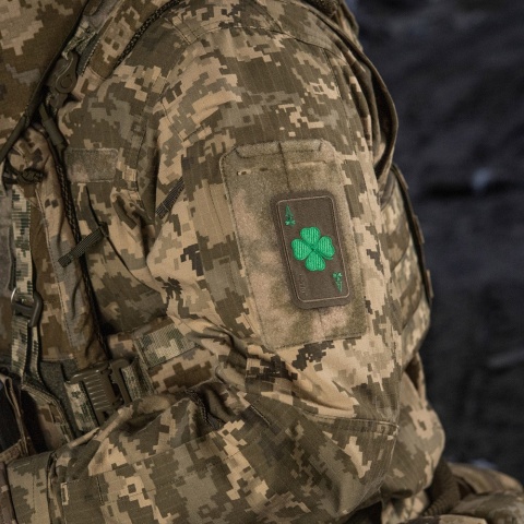 M-TAC Naszywka na rzep Szczęśliwa Karta Haftowana Ranger Green