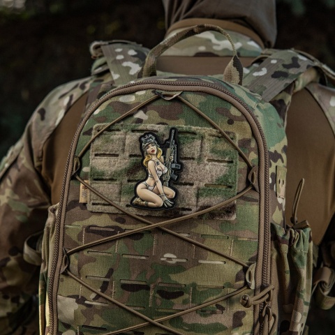 M-TAC Naszywka na rzep Morale Patch Tactical Girl #5 Hooligan PVC MC