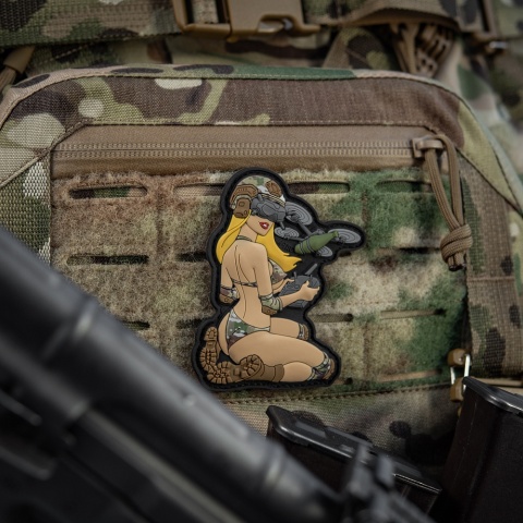 M-TAC Naszywka na rzep Morale Patch Tactical Girl #6 Yellow MC V2 PVC