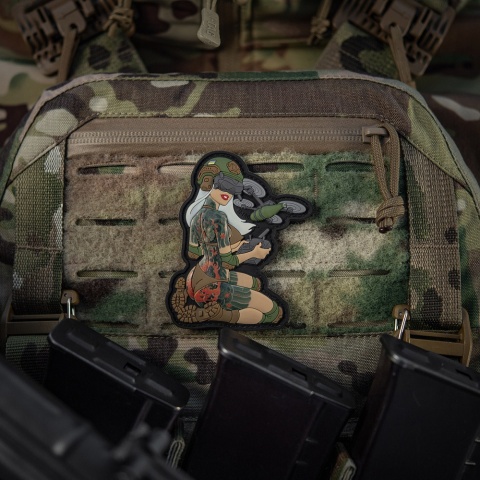 M-TAC Naszywka na rzep Morale Patch Tactical Girl #6 Yellow MC V2 PVC