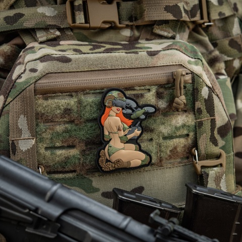 M-TAC Naszywka na rzep Morale Patch Tactical Girl #6 Redhead MC V2 PVC
