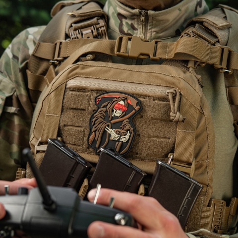 M-TAC Naszywka na rzep FPV Operator PVC Black Coyote