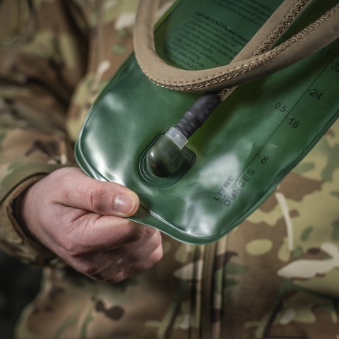 M-TAC Bukłak na wodę 2 l