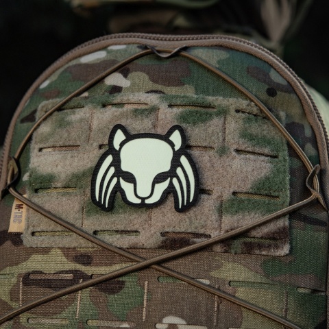M-TAC Naszywka na rzep Cat Predator Black GID