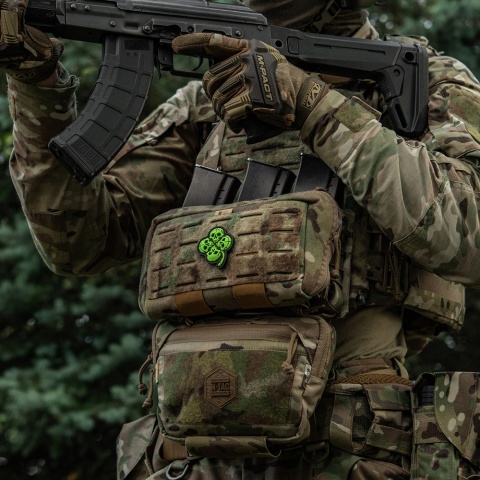 Naszywka na rzep velcro Fucking Luck