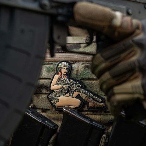 M-TAC Naszywka na rzep Morale Patch Tactical Girl #2 PVC MC