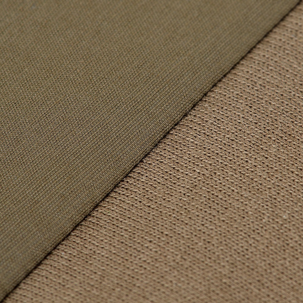 Stonowany i uniwersalny kolor Dark Olive