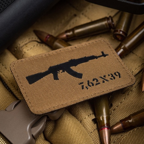 M-TAC Naszywka na rzep AKM 7.62×39 Laser Cut Coyote/Black