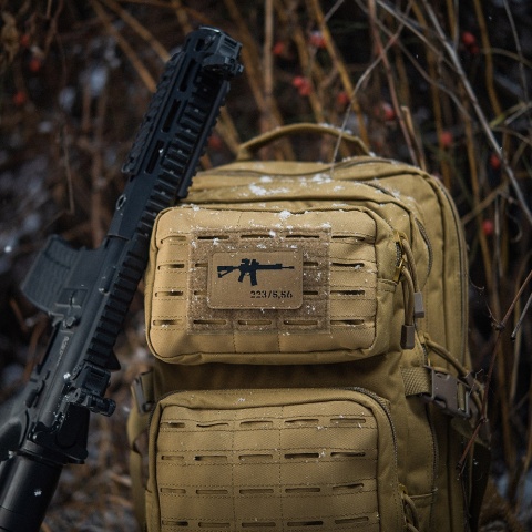 M-TAC Naszywka na rzep AR-15 5.56/.223 Laser Cut Coyote/Black