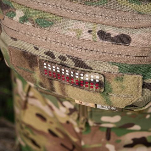 M-TAC Naszywka na rzep Flaga 25x80 Miniaturowe Kwadraty Laser Cut MultiCam® White Red