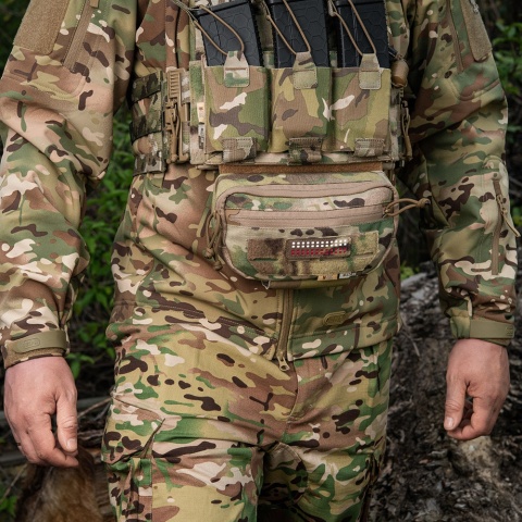 M-TAC Naszywka na rzep Flaga 25x80 Miniaturowe Kwadraty Laser Cut MultiCam® White Red